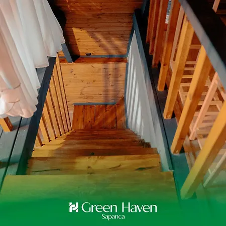 Chalet Green Haven