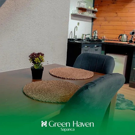 Chalet Green Haven
